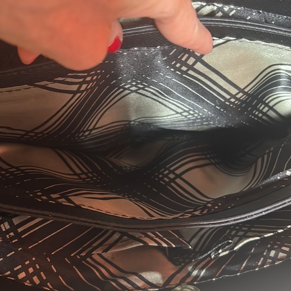 London Fog Faux Python tote EUC - Picture 10 of 17